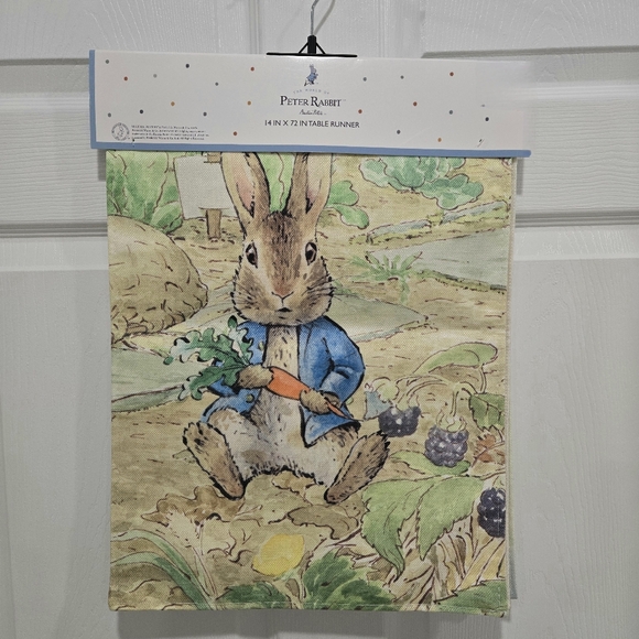 Peter Rabbit Easter Table Runner New - Picture 1 of 6